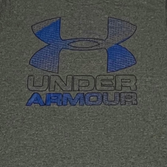 Under Armour Heatered Dark Gray Loose Fit Logo Tee - Picture 4 of 4